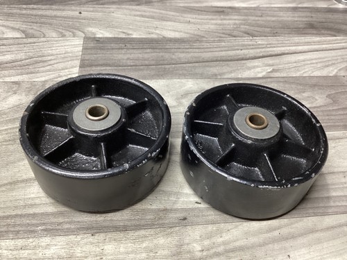 Lot pallet jack wheels - lot,